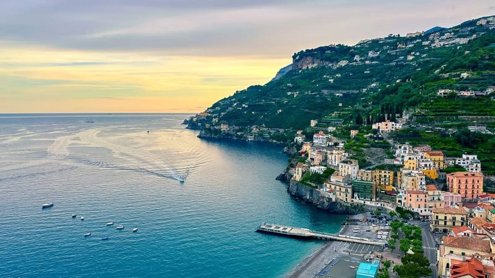 La costa tra Maiori e Minori